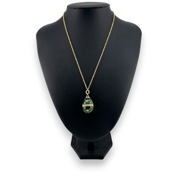 Green and Gold-tone Egg Necklace - Picture 3 of 13